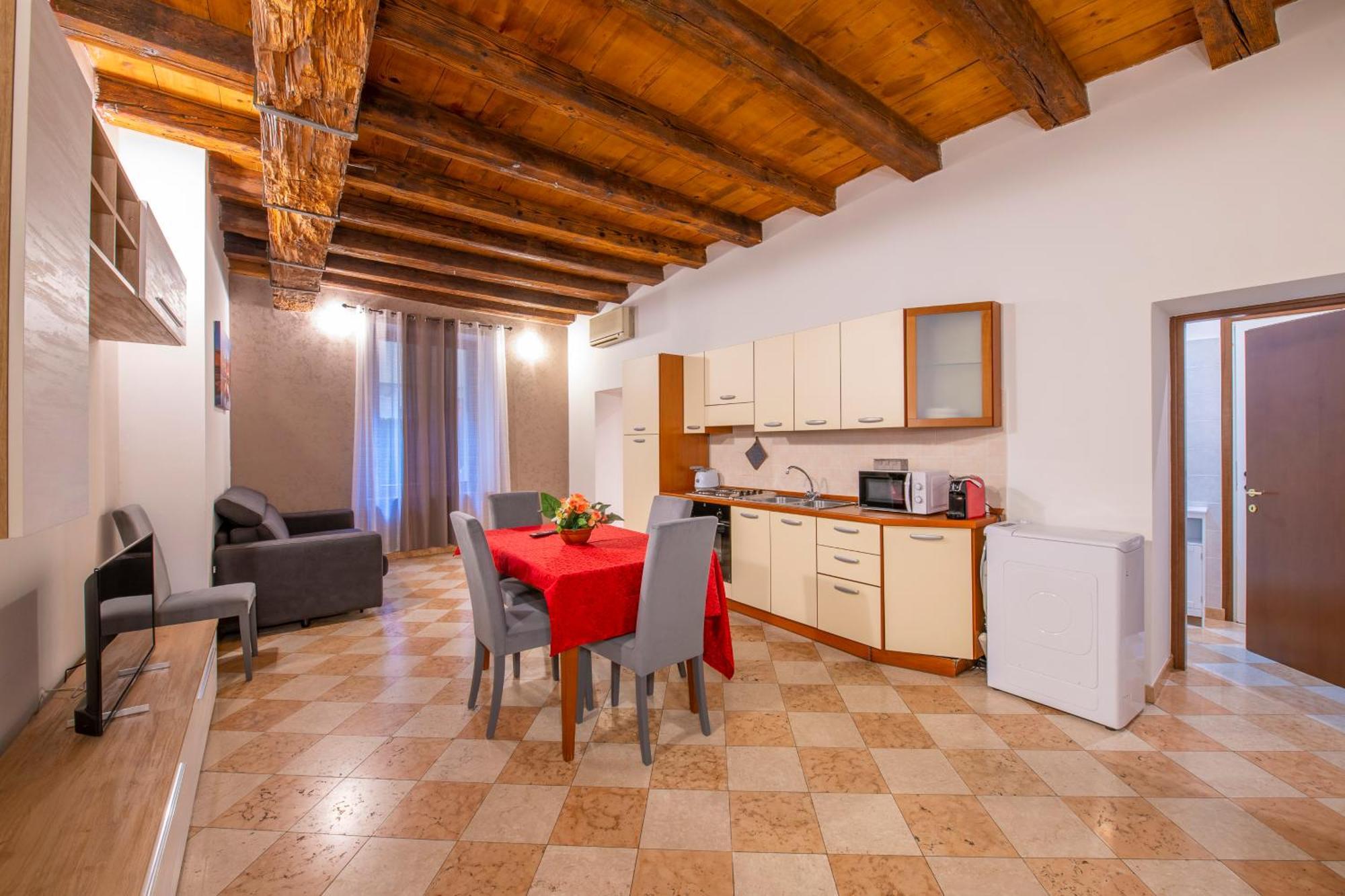 Arena Suite Mazzini Verona Centro Exterior foto